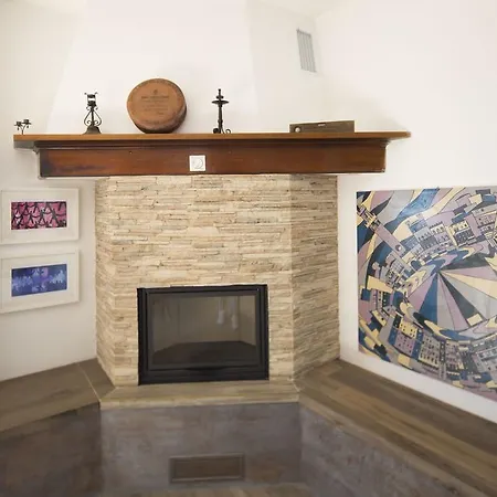 La Stramba Guest house *